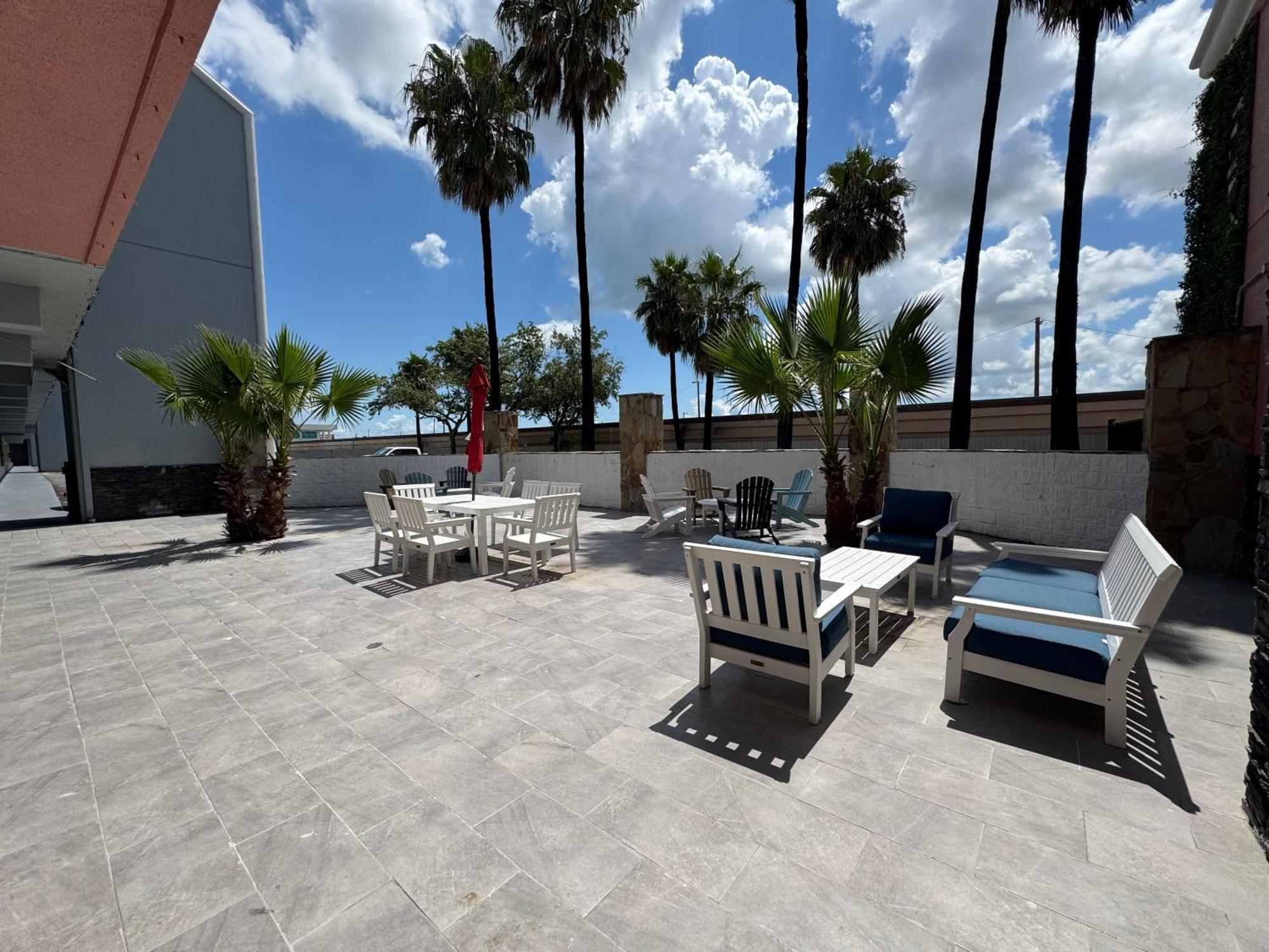 Baymont By Wyndham Corpus Christi Airport Exterior foto