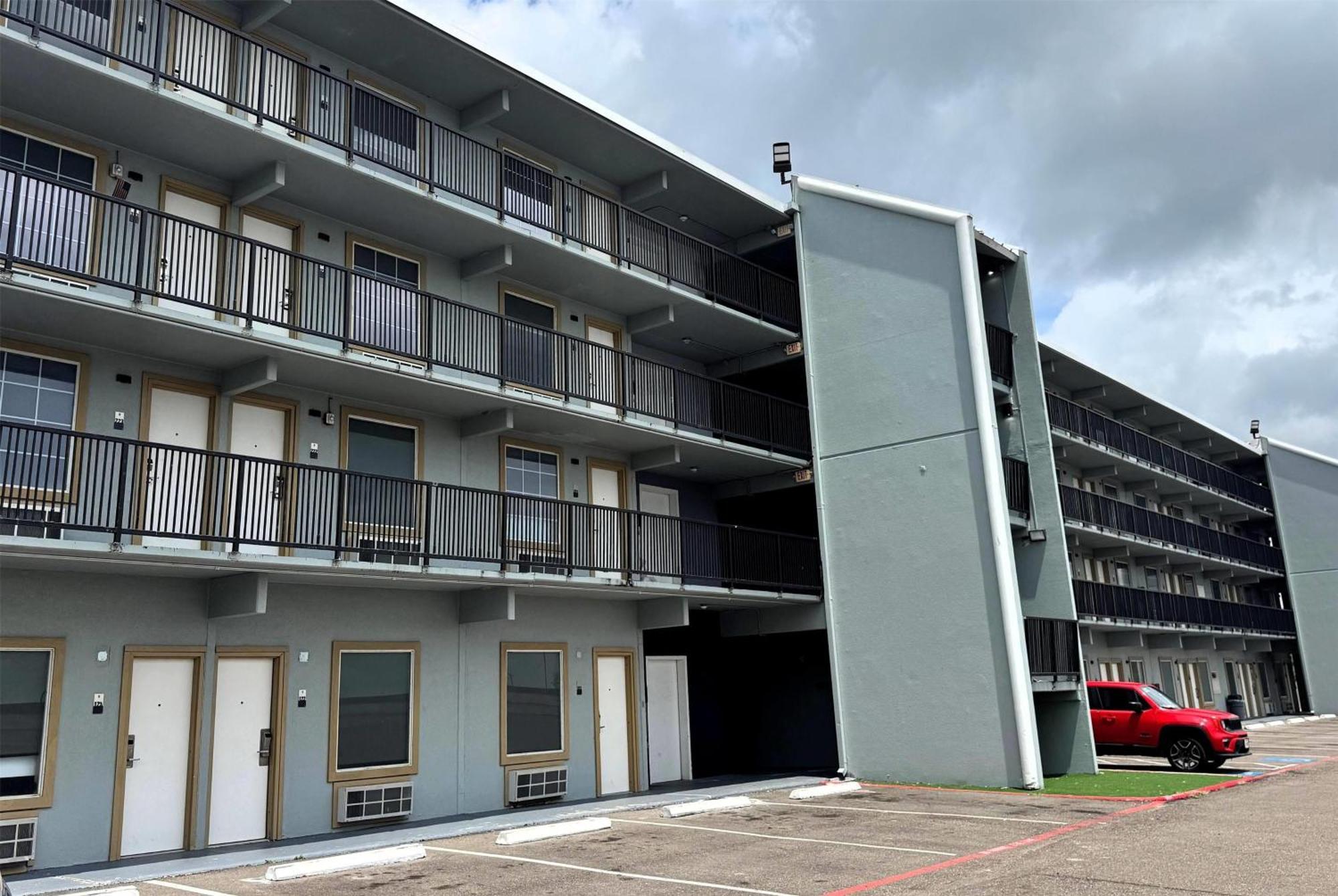 Baymont By Wyndham Corpus Christi Airport Exterior foto